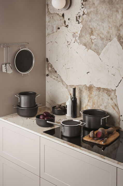 Legio Nova Skål 0,5 l 13 cm Black