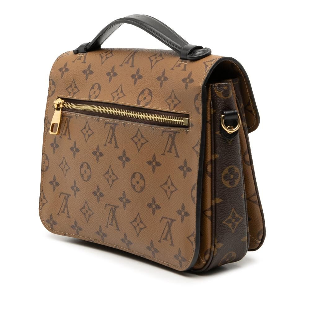 Louis Vuitton Shoulder Bags
