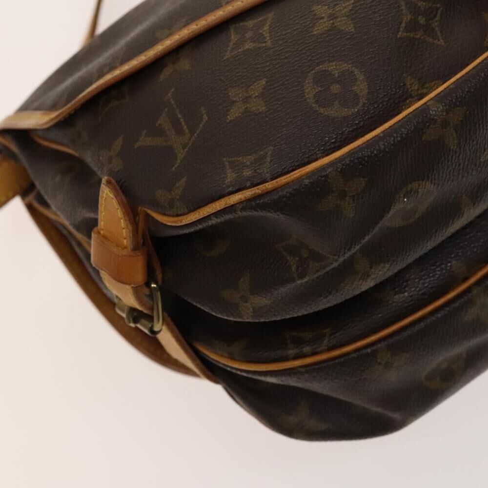 Louis Vuitton Saumur
