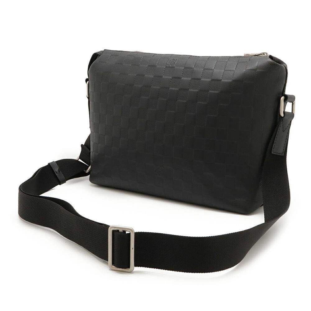 Louis Vuitton Messenger