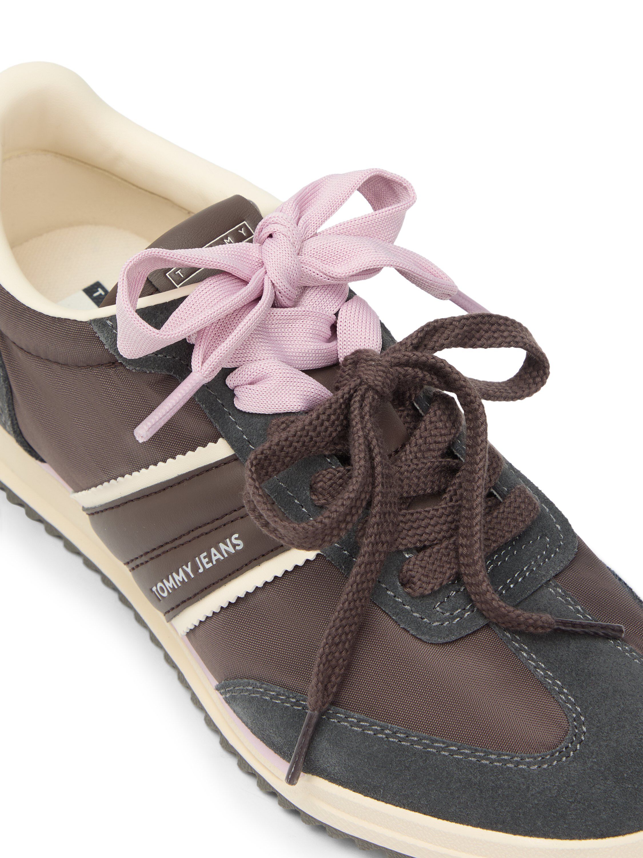 Low Profile Serrated Trainers