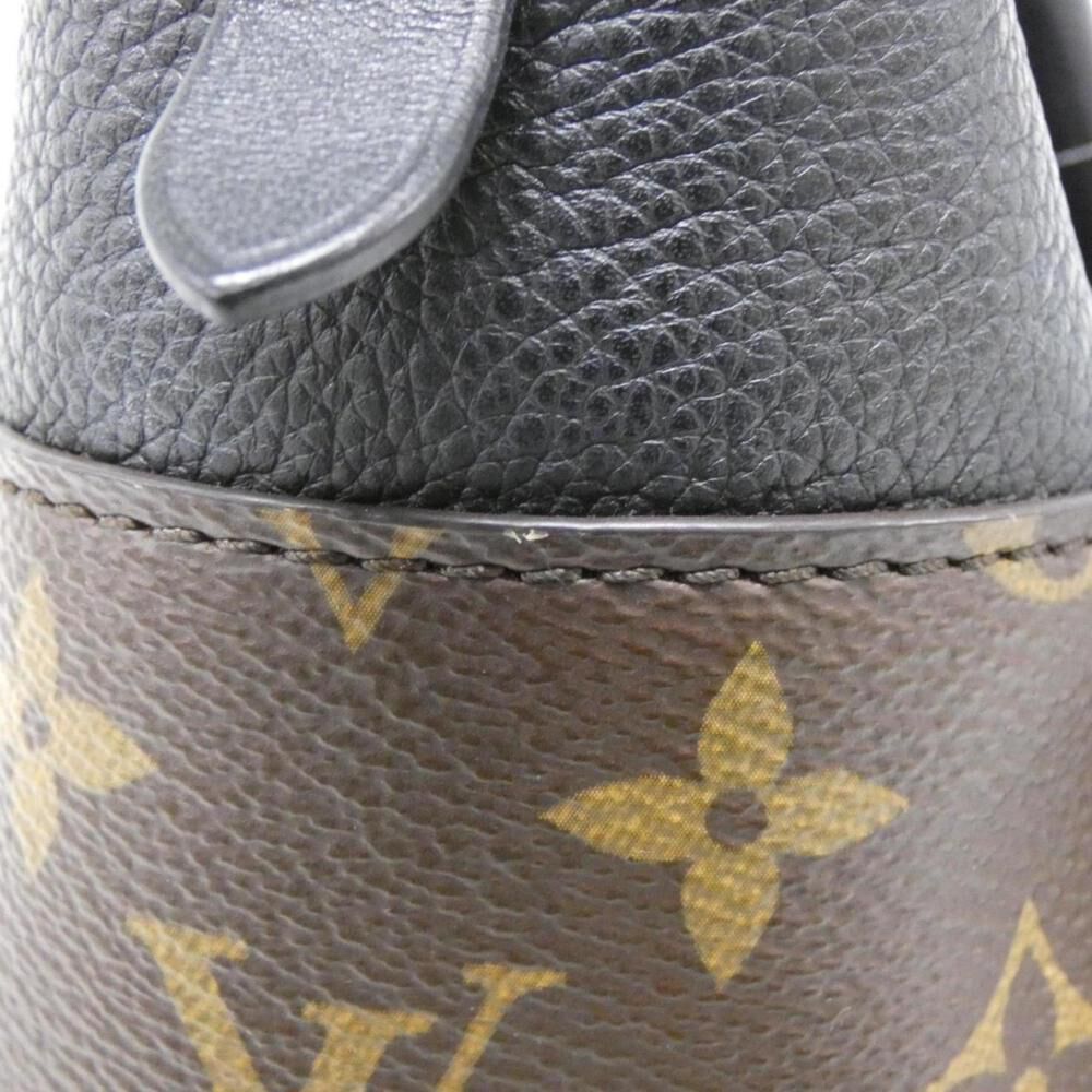 Louis Vuitton On My Side