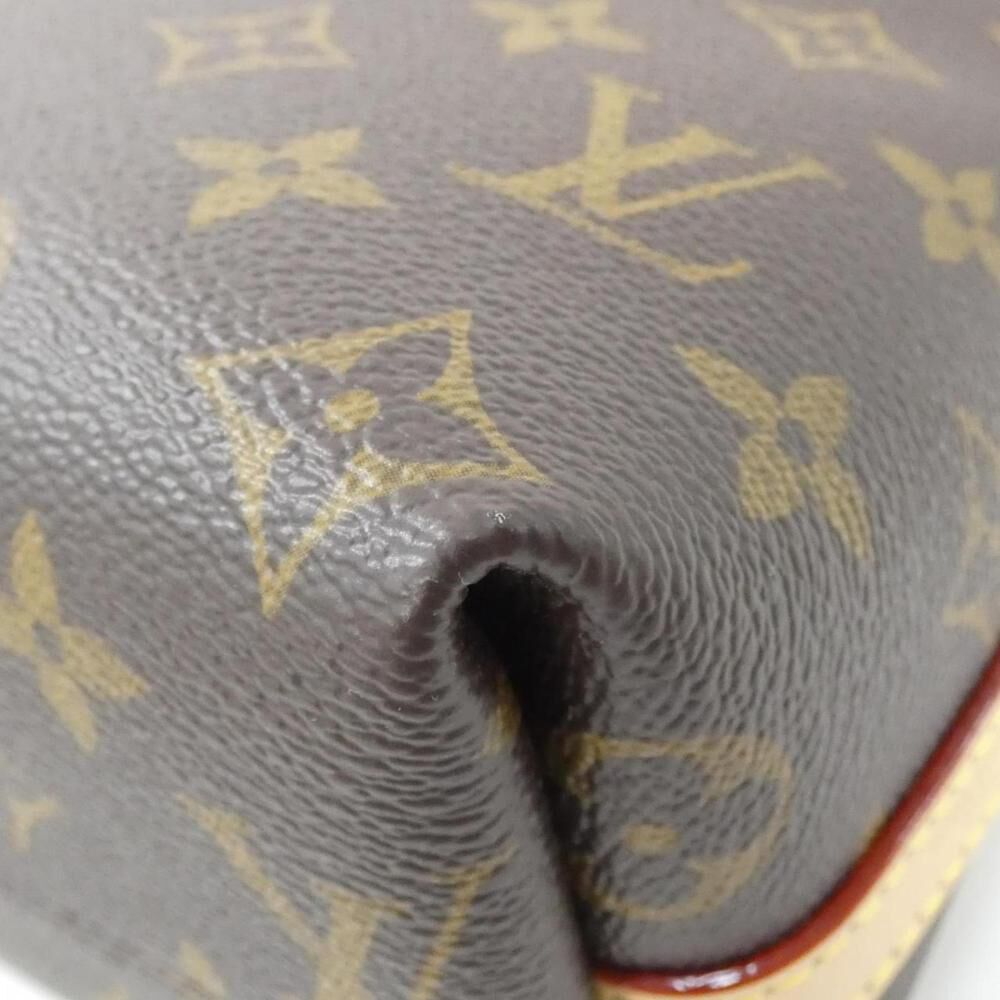 Louis Vuitton Shoulder Bags