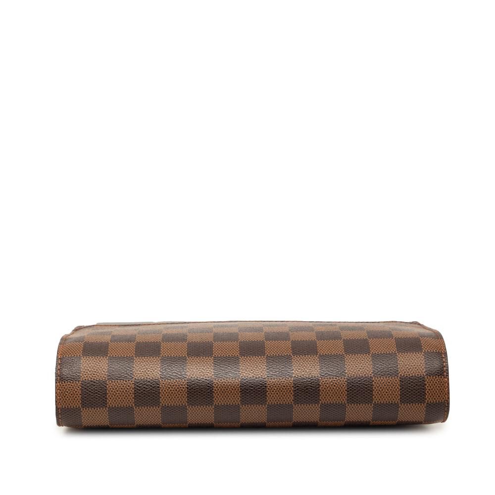 Louis Vuitton Clutch