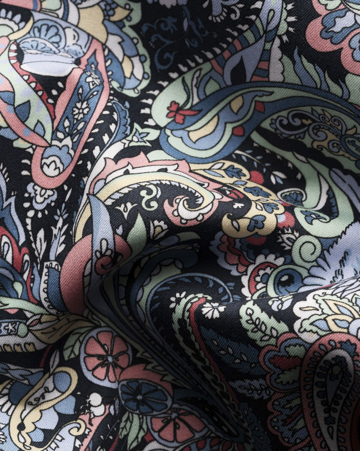 Contemporary Fit Multi Paisley Signature Twill Shirt