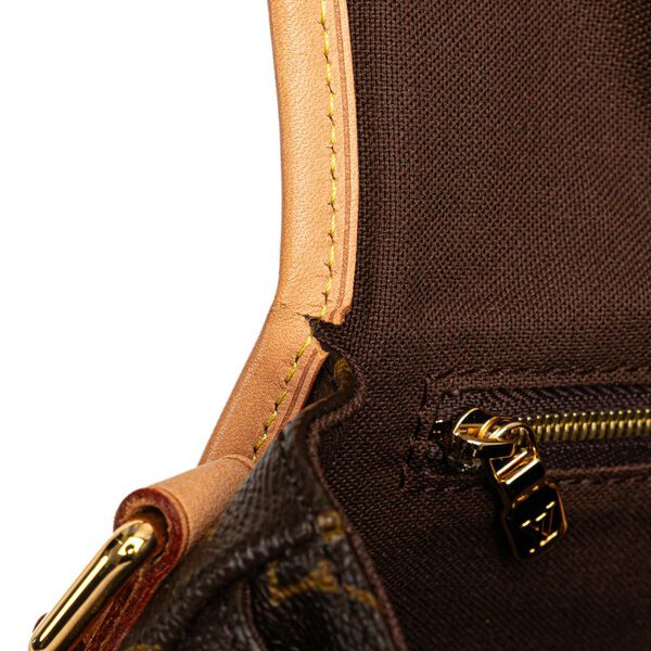 Louis Vuitton Menilmontant