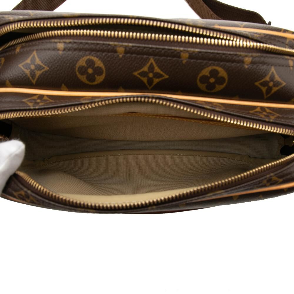 Louis Vuitton Reporter