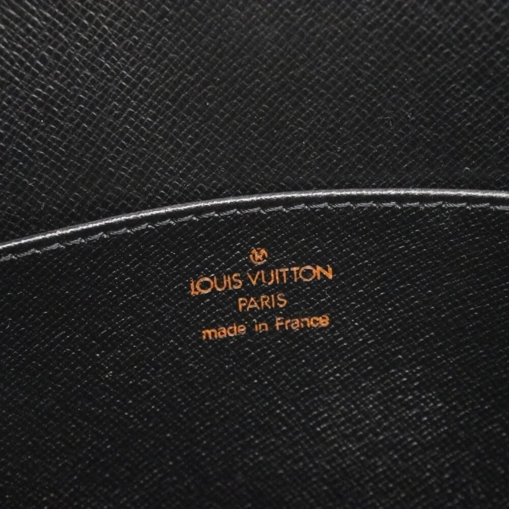 Louis Vuitton Pochette Homme