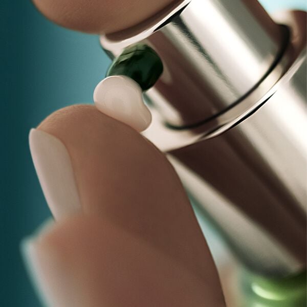 The Lifting Firming Face Serum