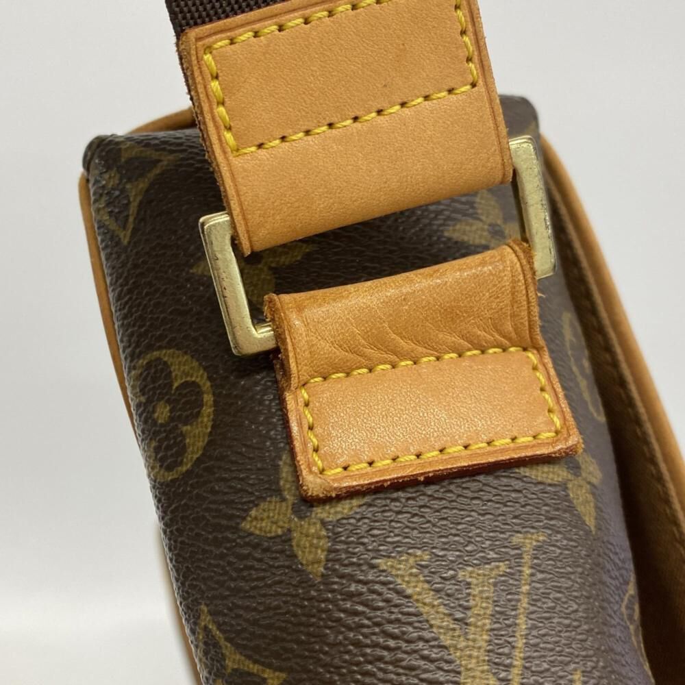 Louis Vuitton Shoulder Bags