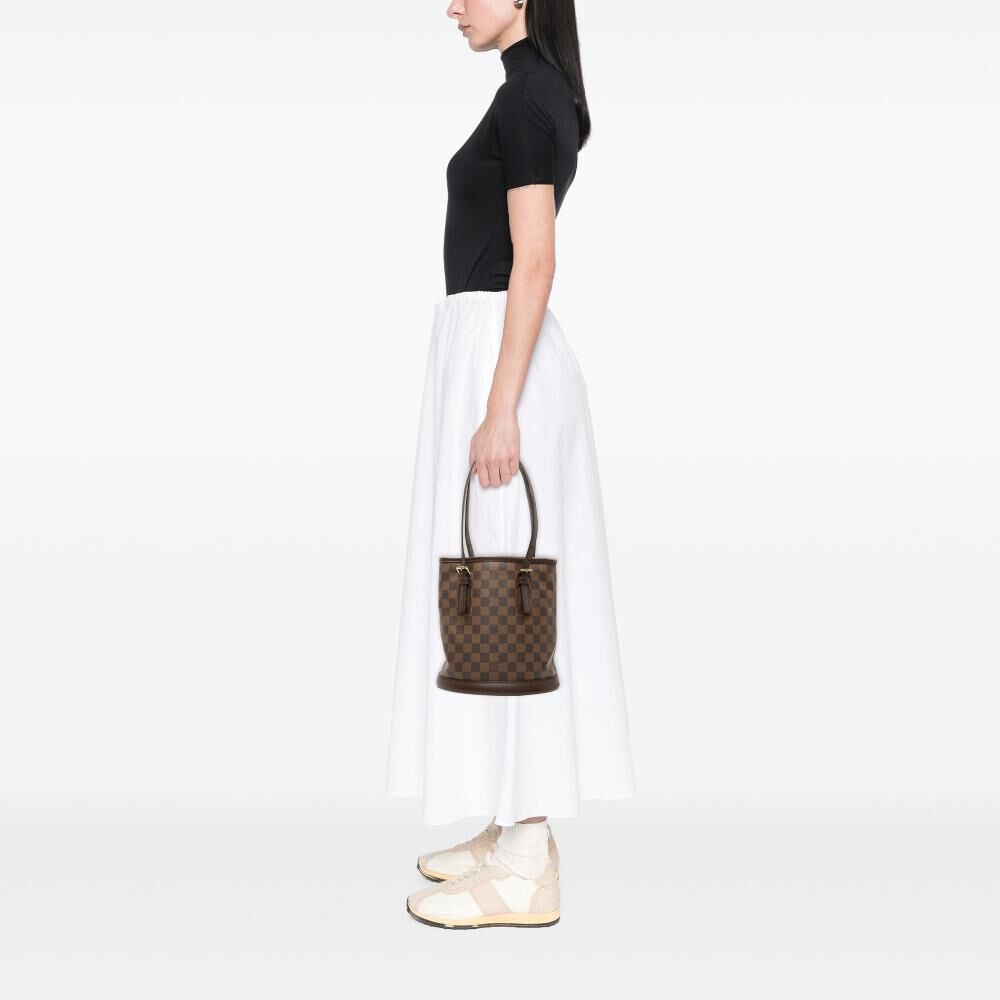Louis Vuitton Marais