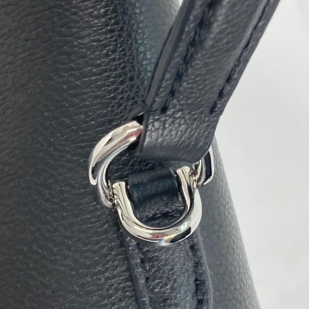 Louis Vuitton Mylockme