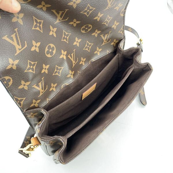 Louis Vuitton Crossbody Bag