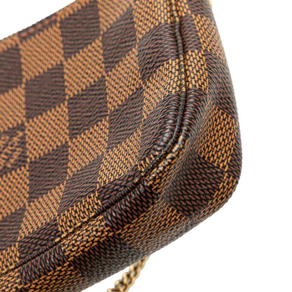 Louis Vuitton Pochette Accessoires