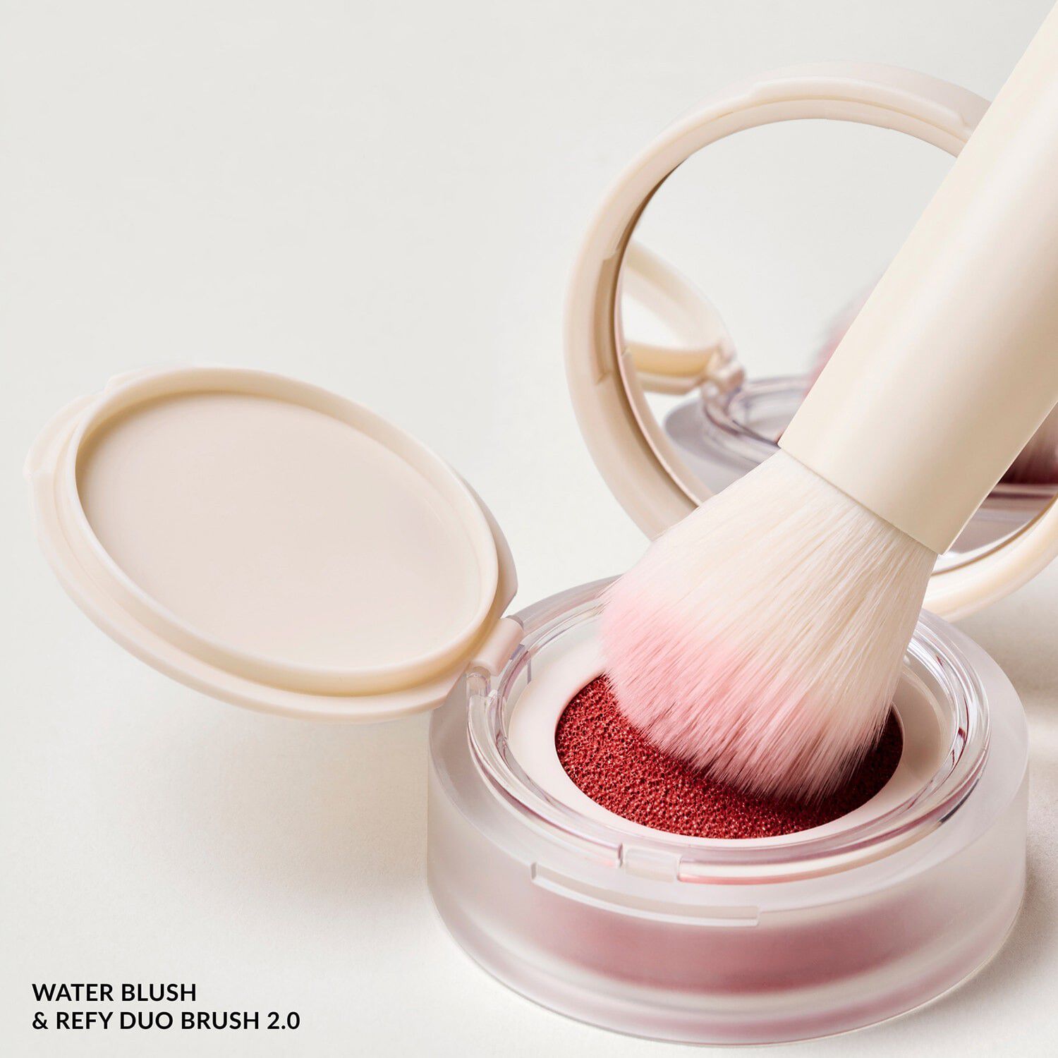 Duo Brush 2. 0 - Dubbel&auml;ndad borste f&ouml;r flytande bronzer och rouge