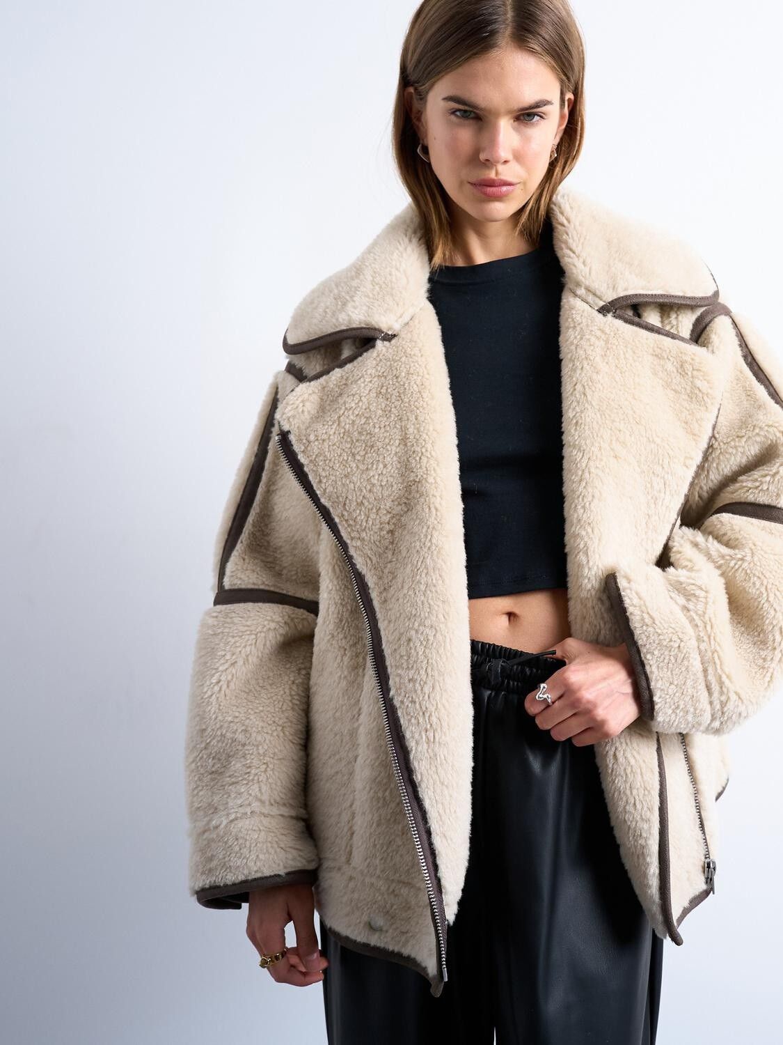 Tsaviaya Short Jacket