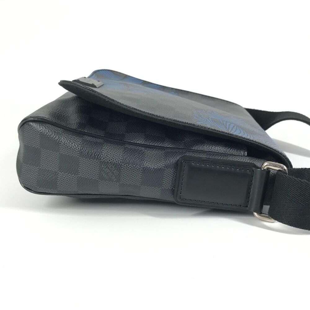 Louis Vuitton Messenger