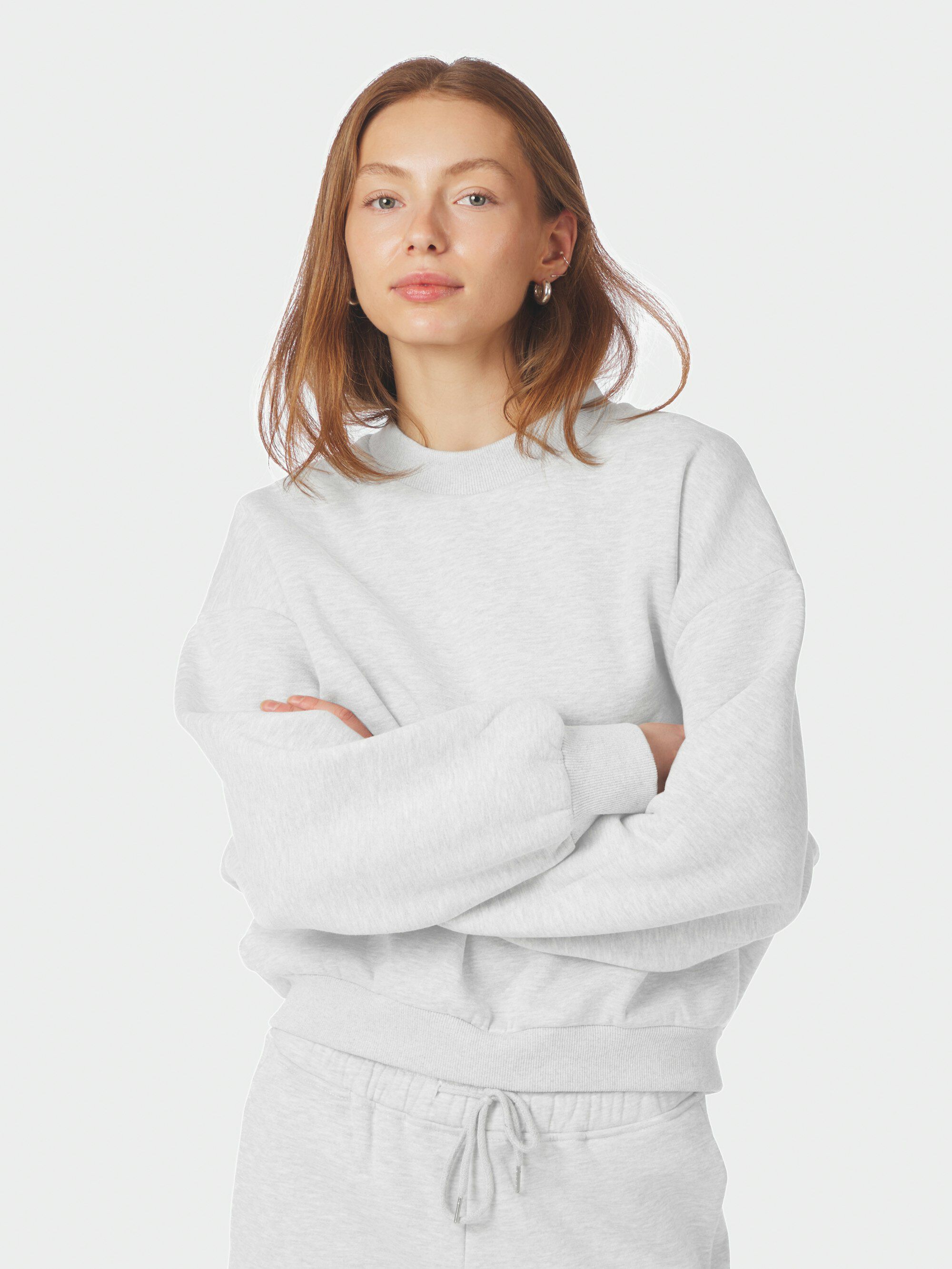 Sweatshirts & sweatpants