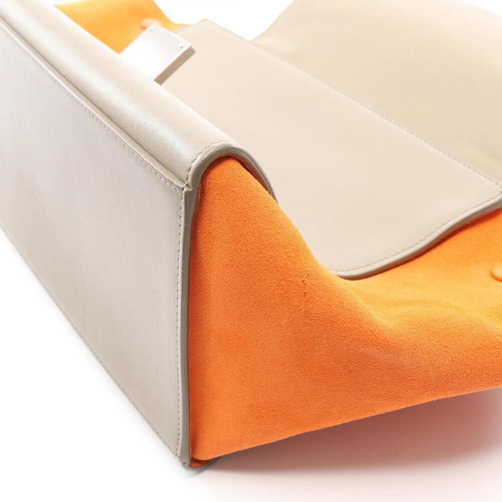 C&eacute;line Trapeze