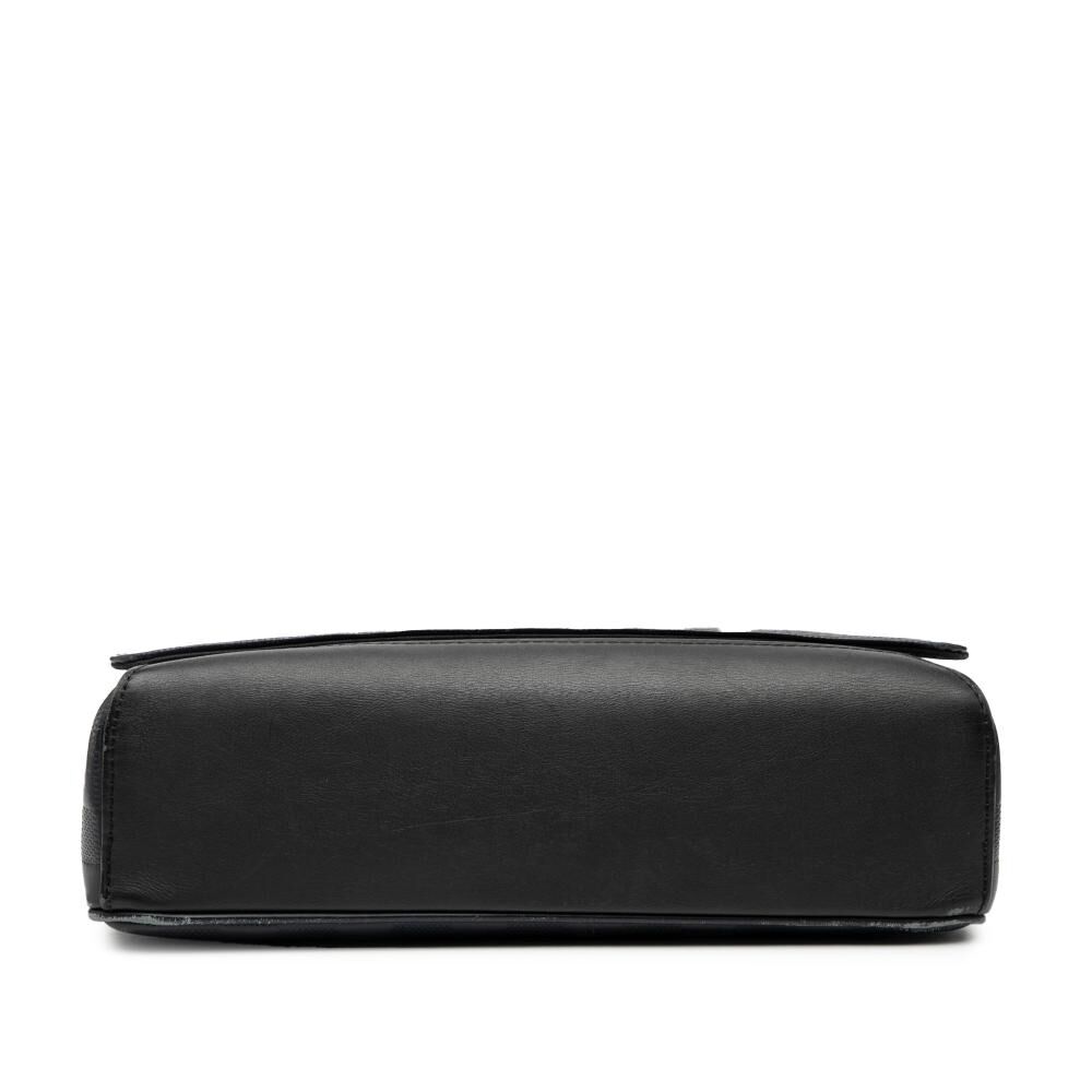 Louis Vuitton District