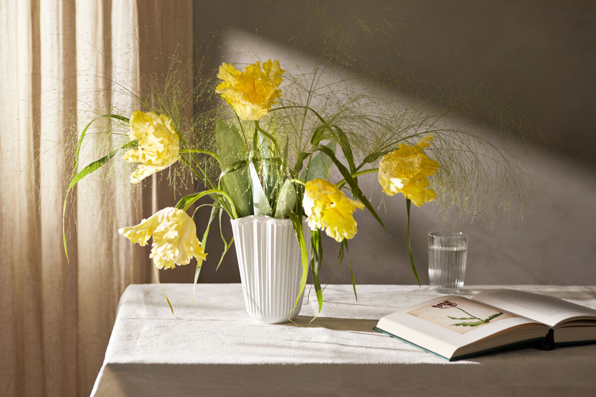 Hammersh&oslash;i Unfold Vase H20. 5 cm hvid