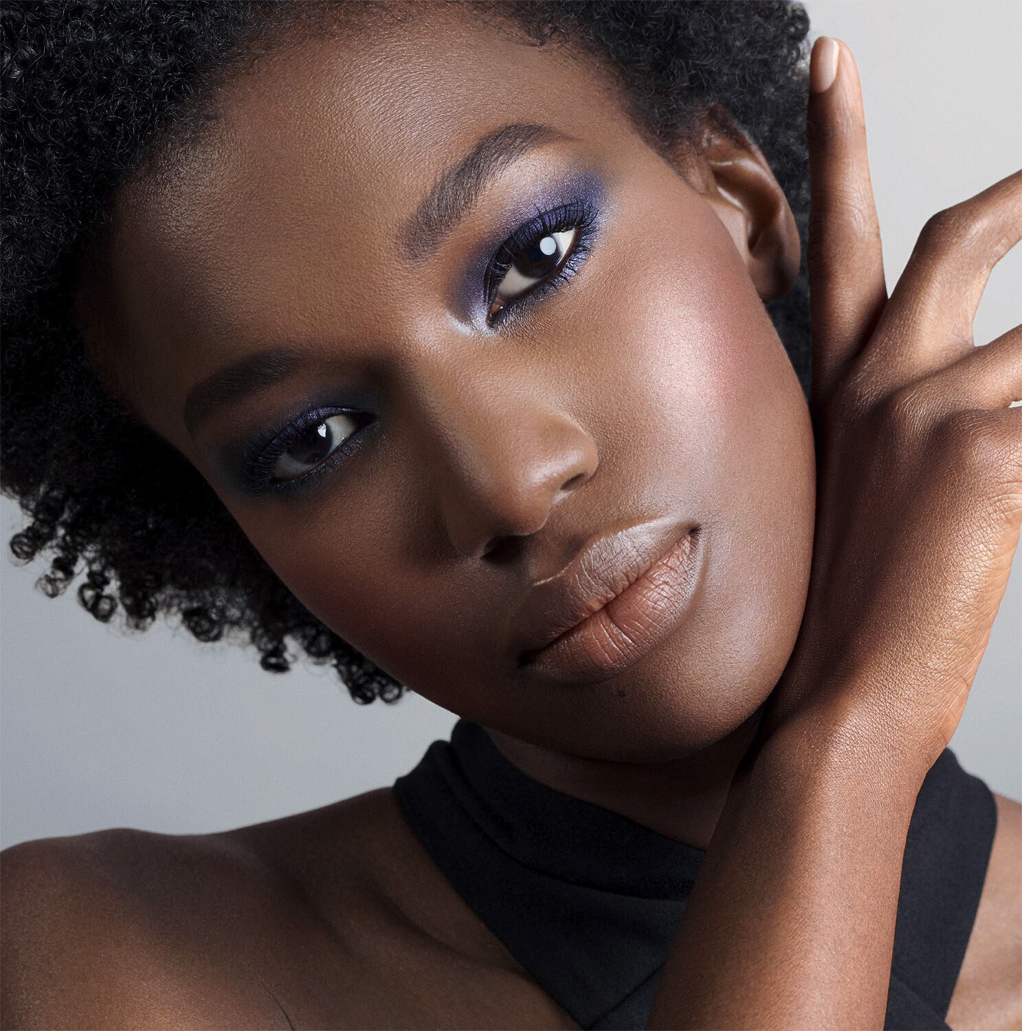 L'Absolu Noir Volumizing Mascara