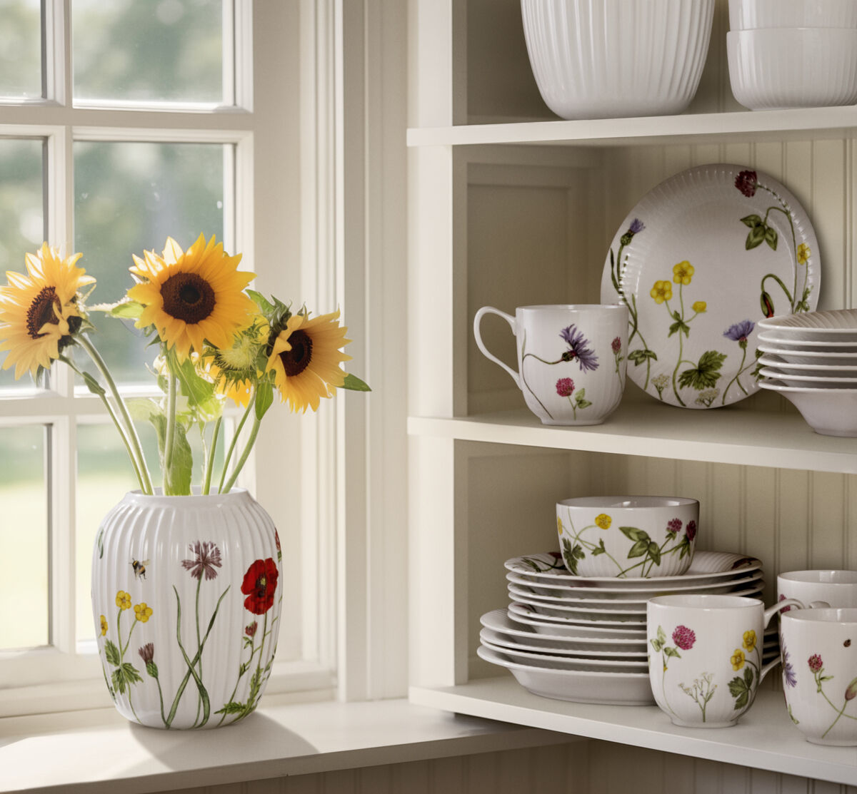 Hammersh&oslash;i Summer Vase H21 cm wild flowers
