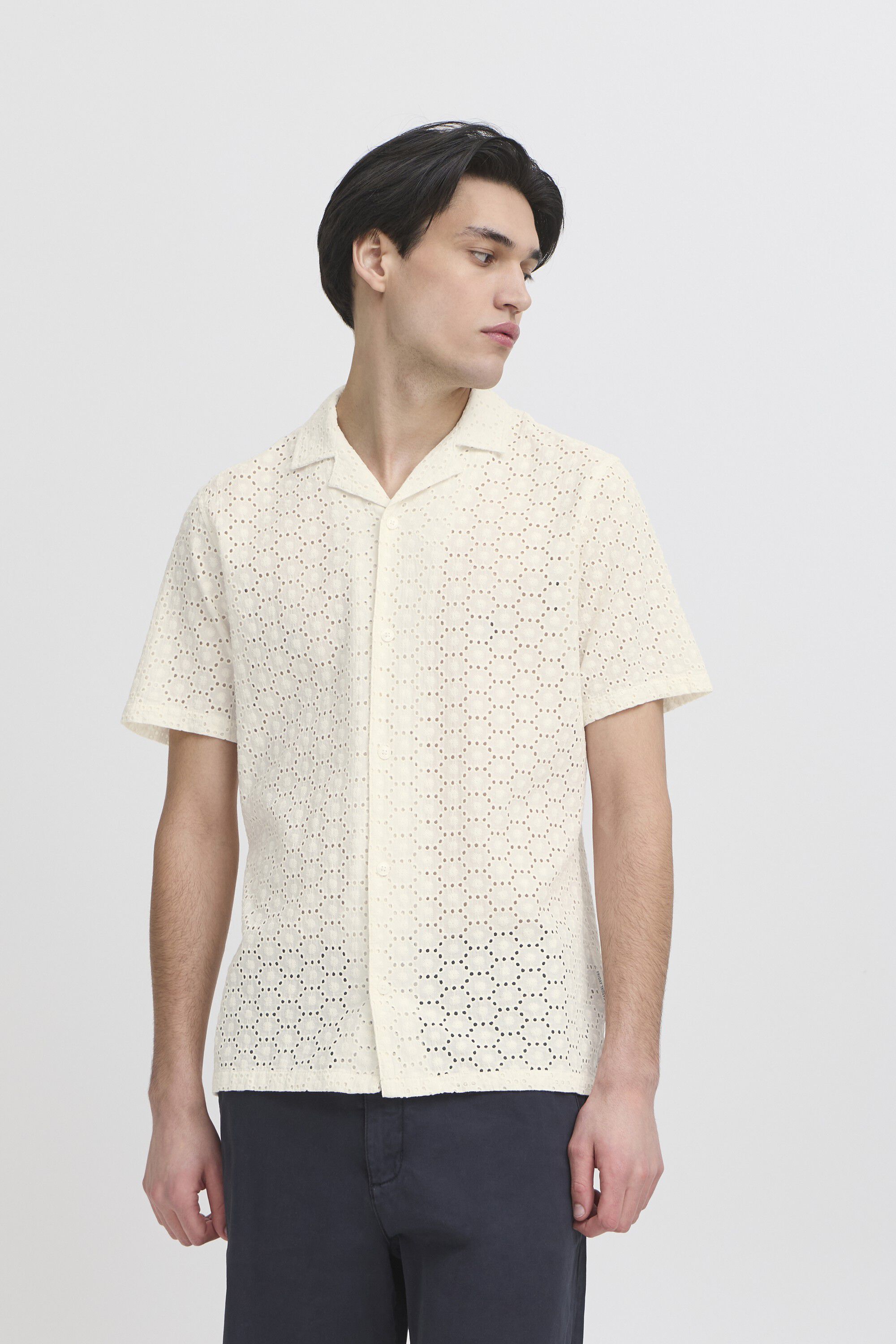 CFLOGAN SS RC broderie anglaise shi