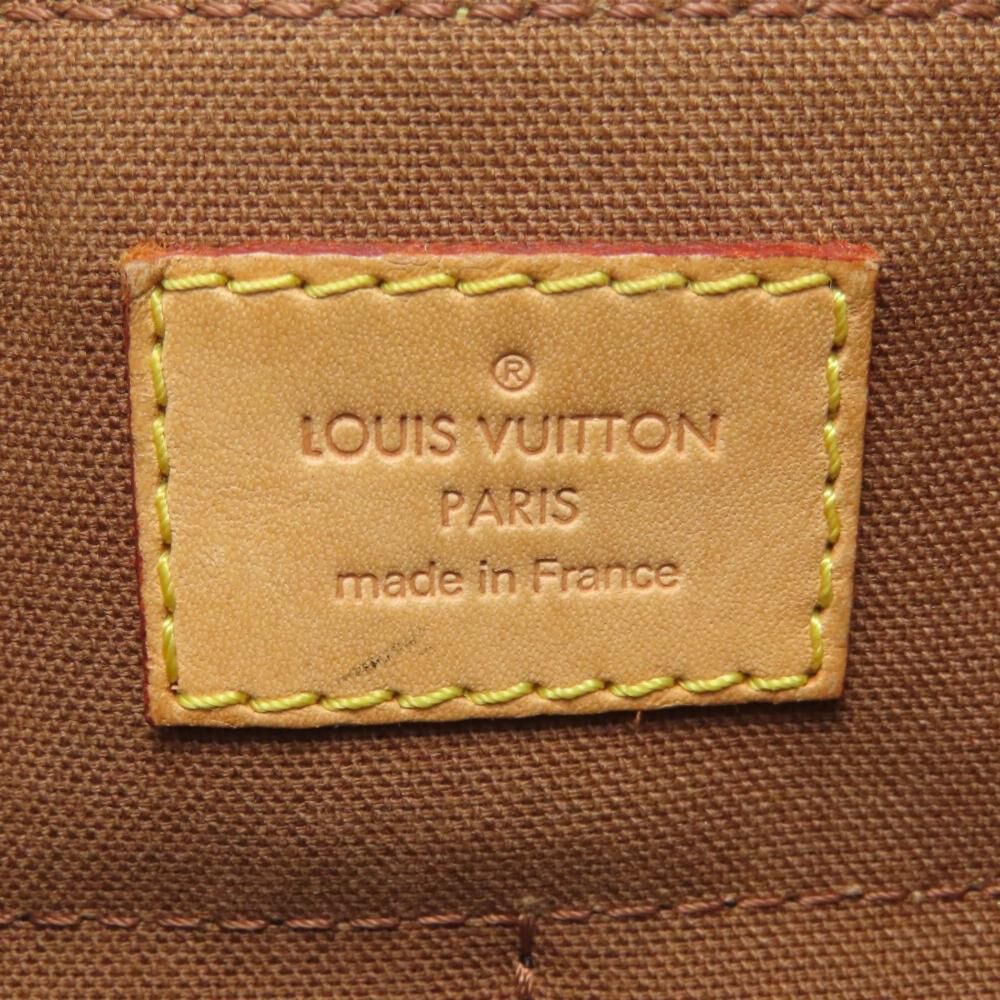 Louis Vuitton Shoulder Bags