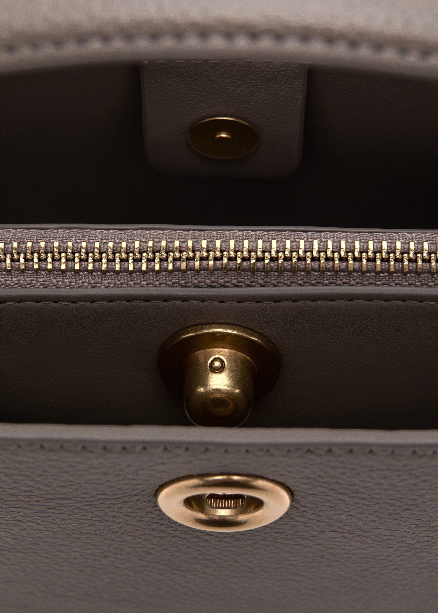 Small bucket bag with metal detail