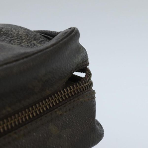 Louis Vuitton Trousse Toilette