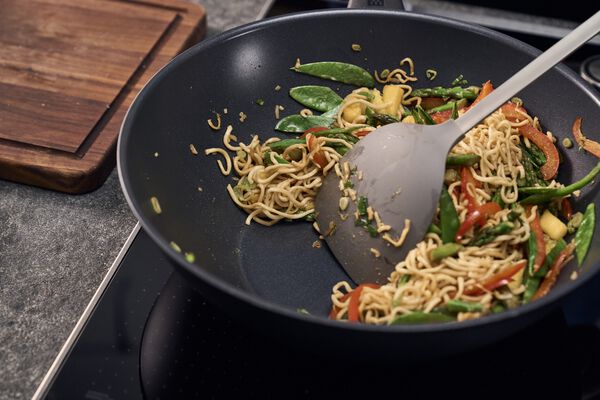 Madura Plus Ceramic Wok, 30 cm, Aluminum, Titanförstärkt keramisk non-