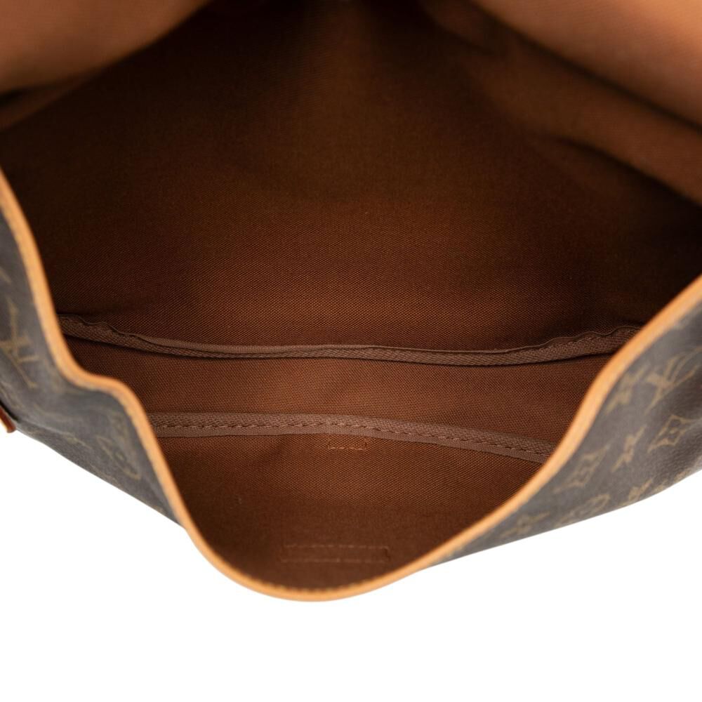 Louis Vuitton Saumur