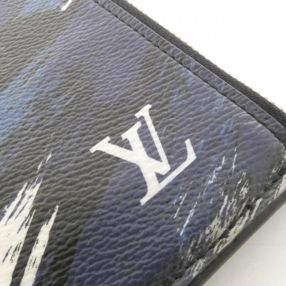 Louis Vuitton Clutch