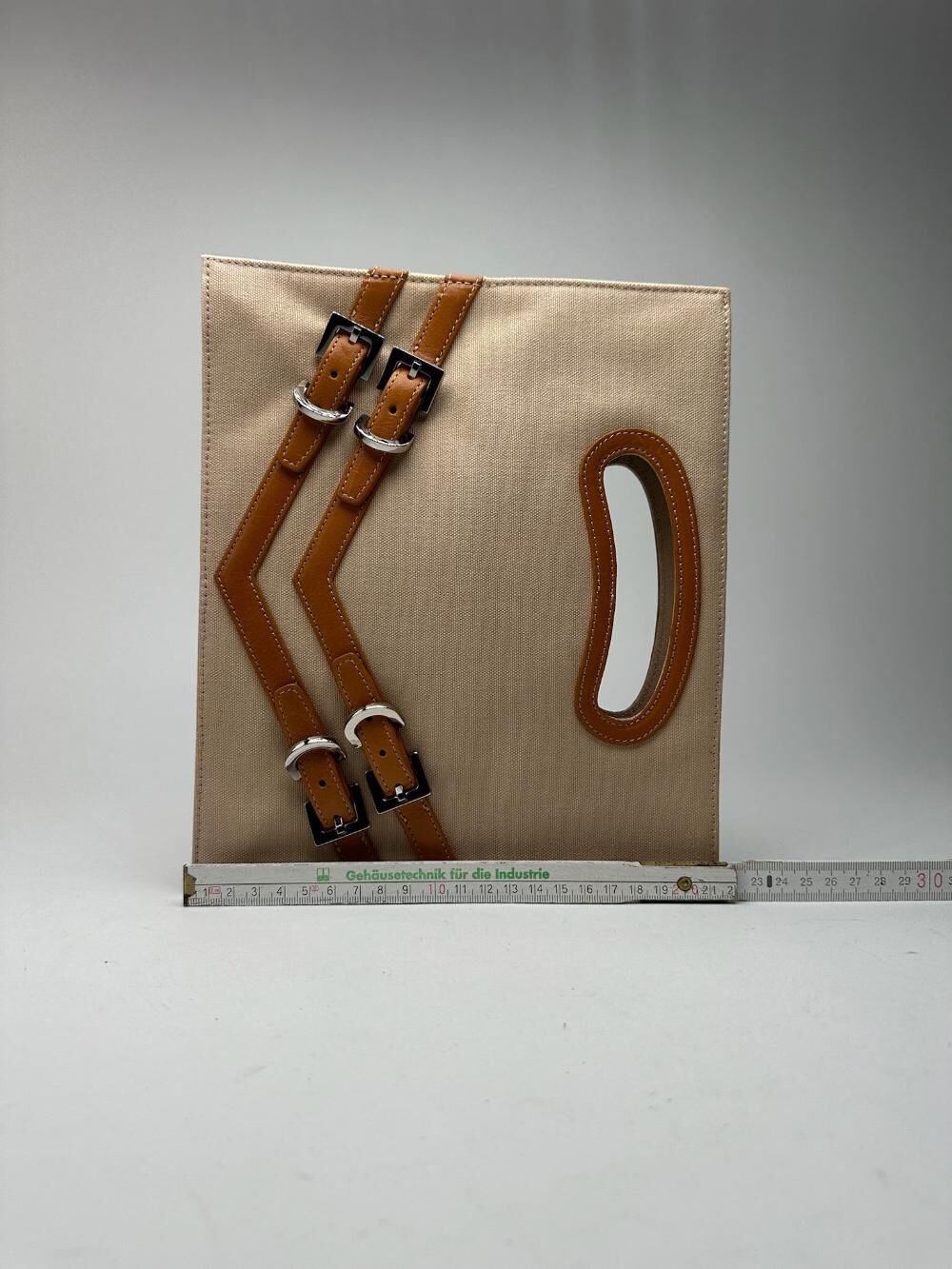 Yves Saint Laurent Handbag