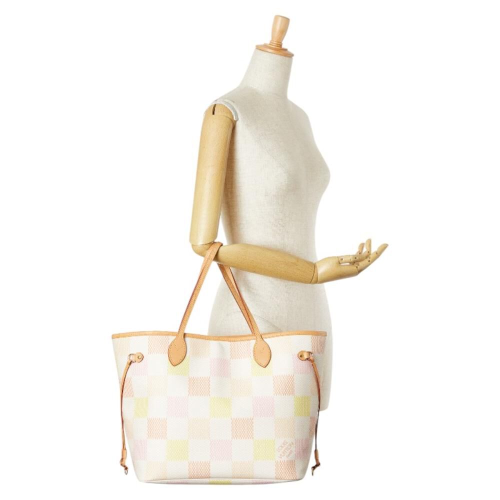 Louis Vuitton Neverfull