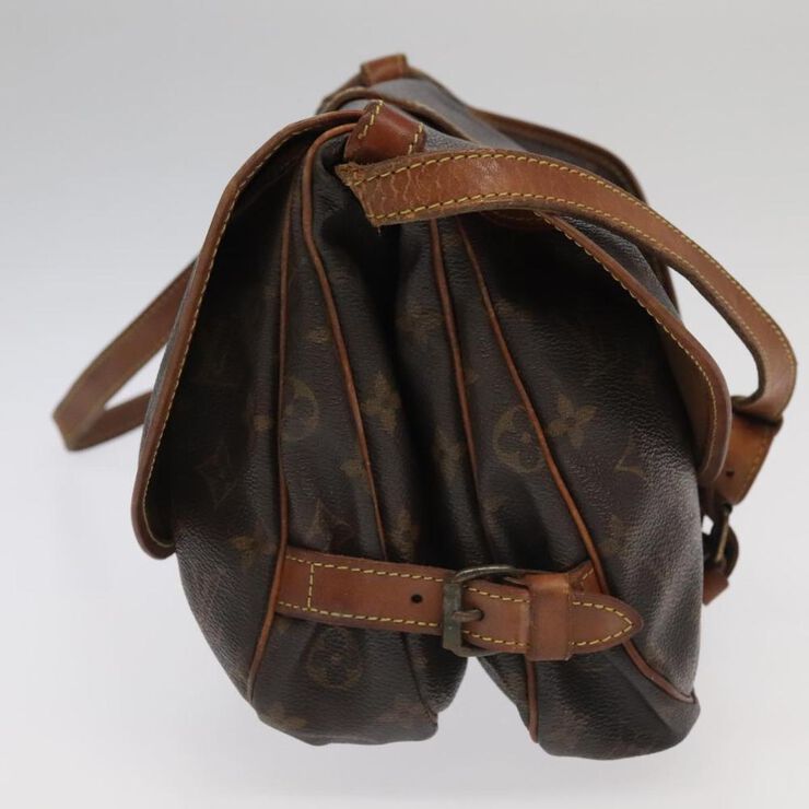 Louis Vuitton Saumur