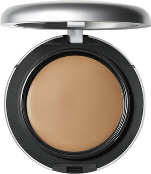 Studio Fix Tech Cream Foundation
