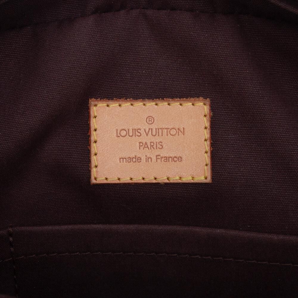 Louis Vuitton Summit Drive
