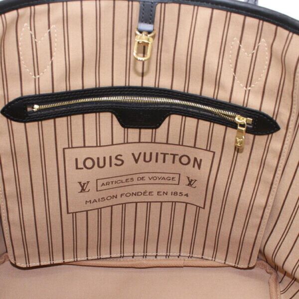 Louis Vuitton Pouch