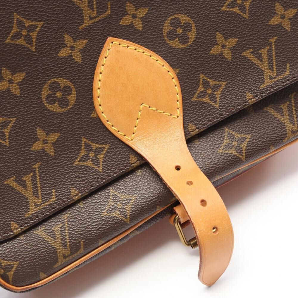 Louis Vuitton Cartouchiere