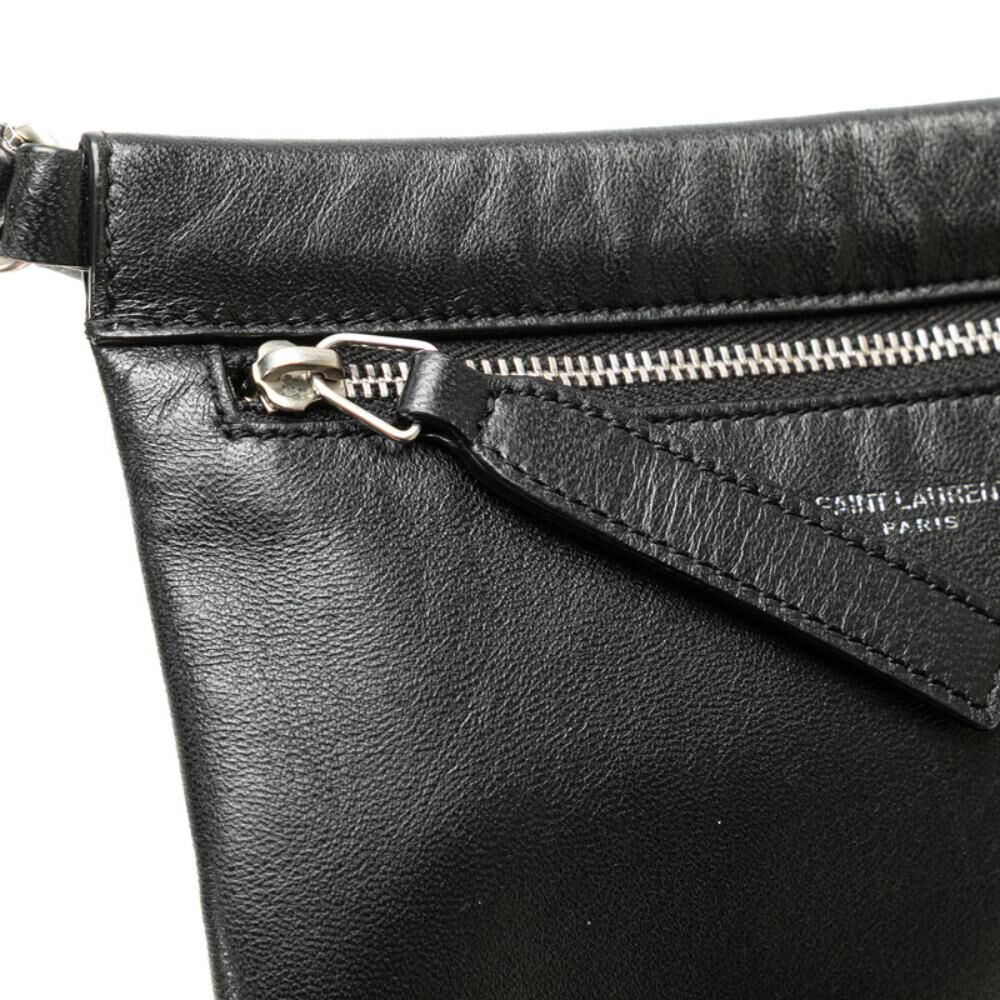 Yves Saint Laurent Shoulder Bag