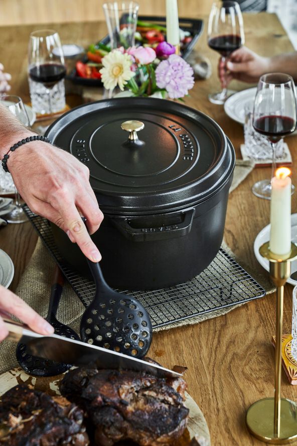 La Cocotte Gryta 41 cm / 12 l, Oval, Svart, Gjutjärn