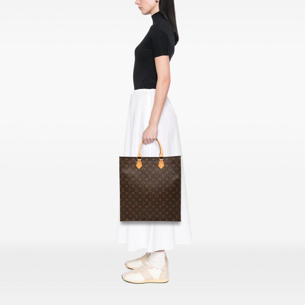 Louis Vuitton Sac Plat