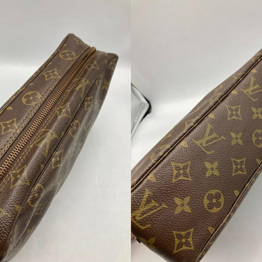 Louis Vuitton Clutch