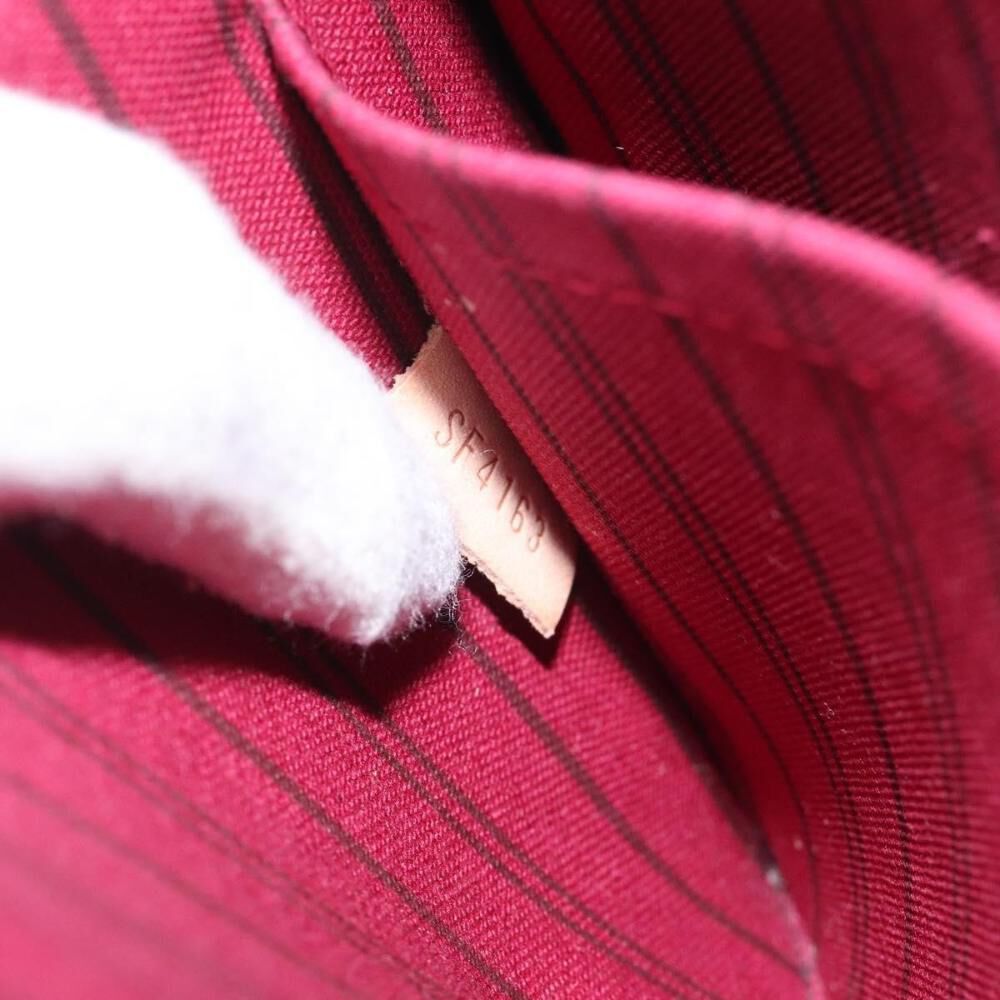 Louis Vuitton Neverfull