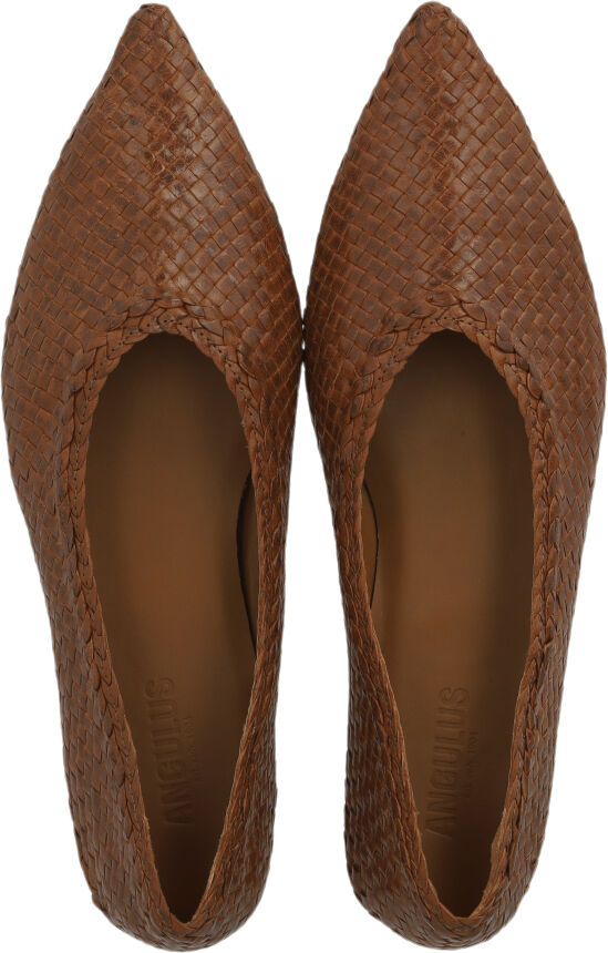 H&aring;ndflettet ballerina med spids snu