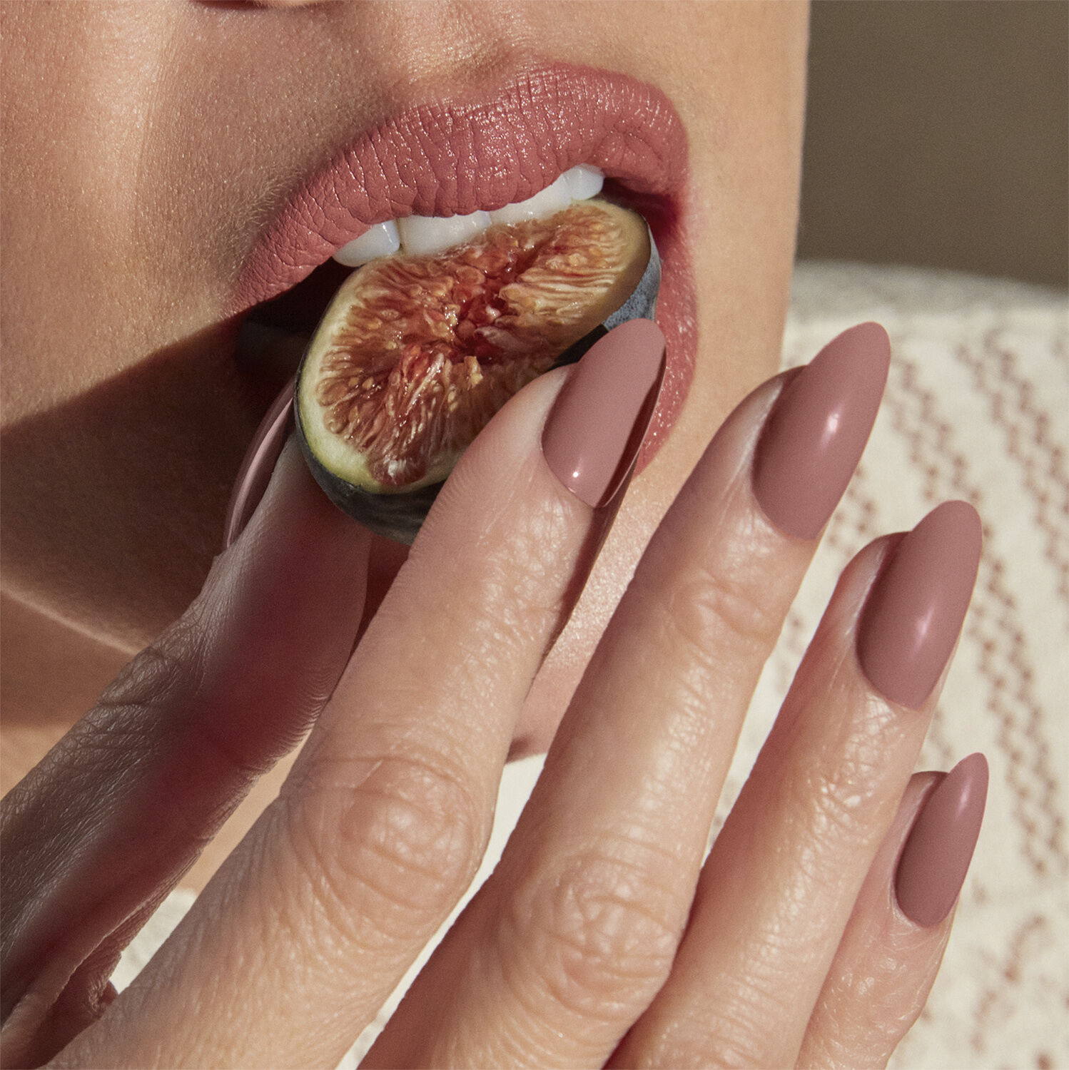 Fuji Love, CND VINYLUX