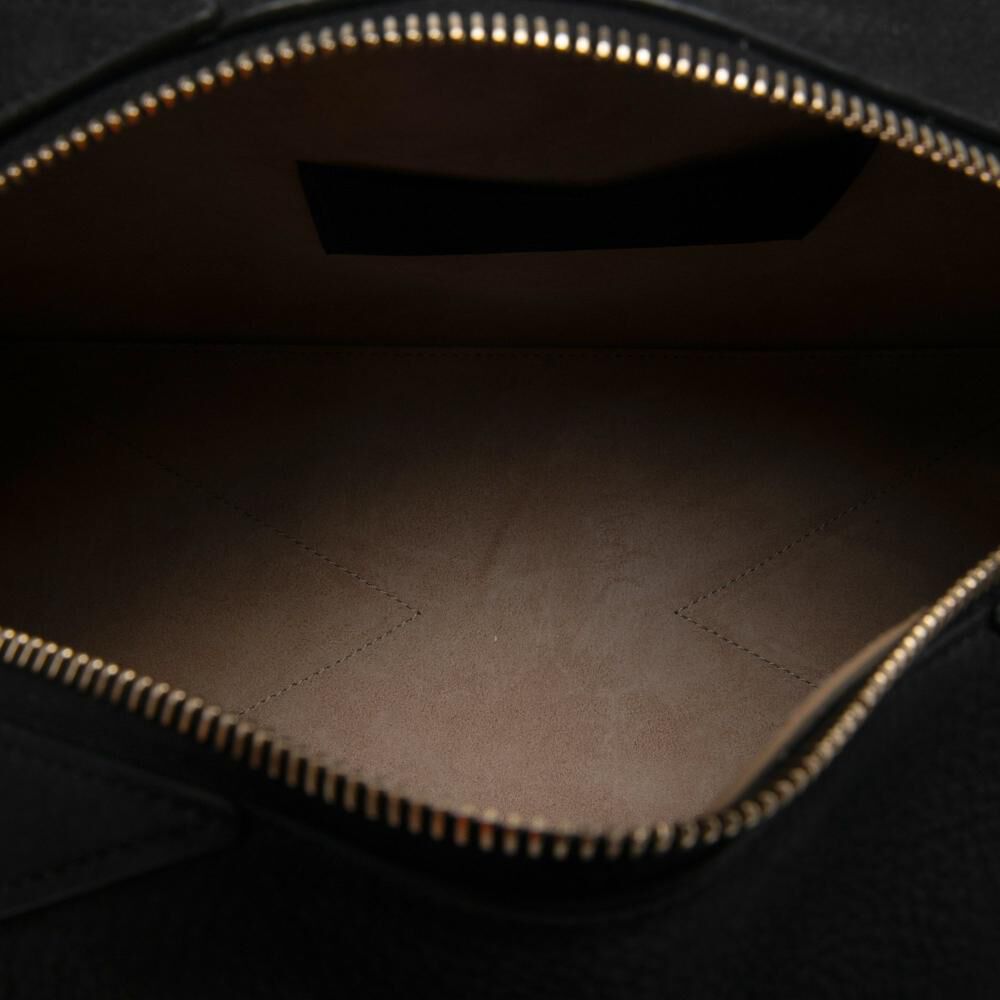 Ala&iuml;a Shoulder Bag