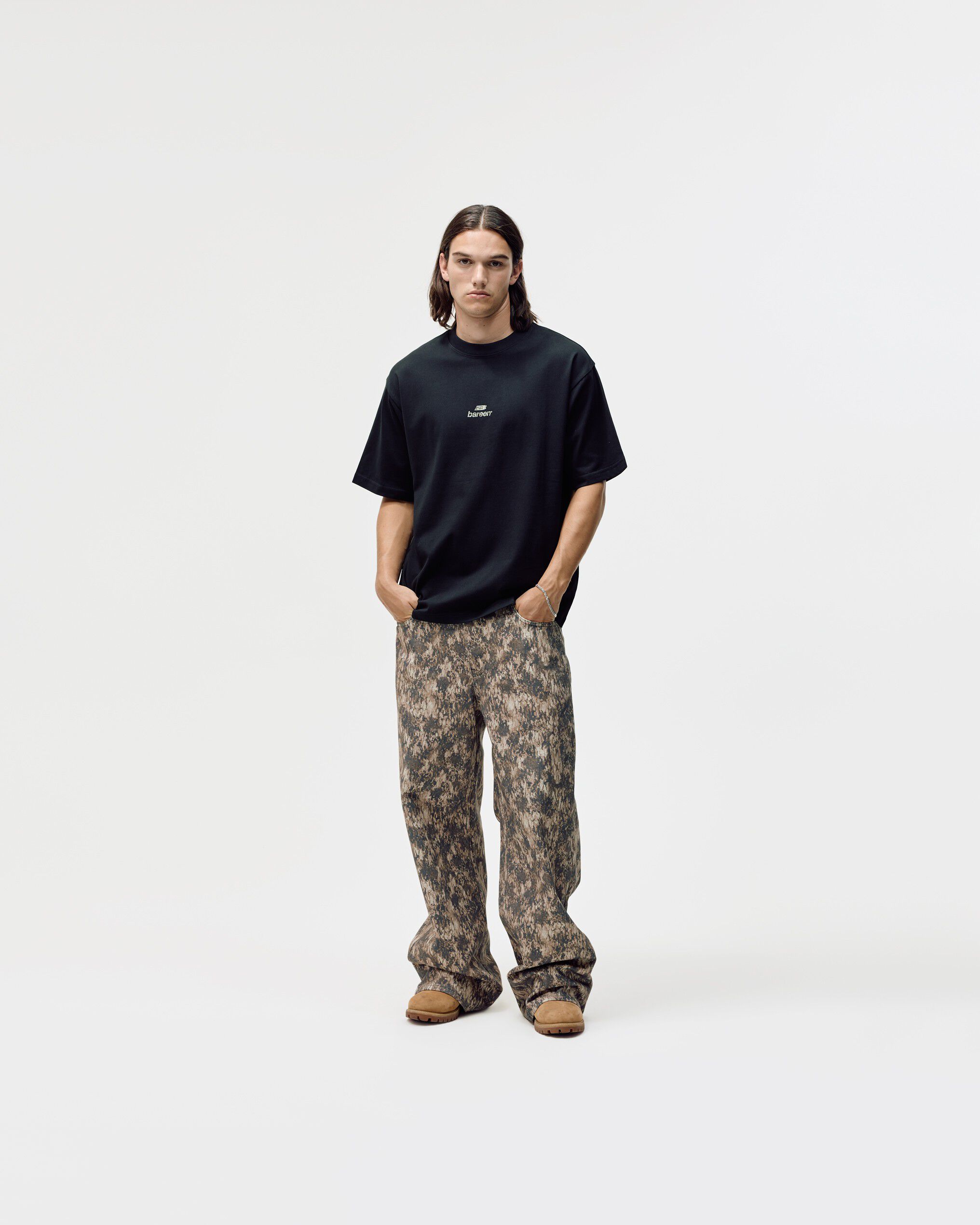 AW26 LOGO BOX FIT